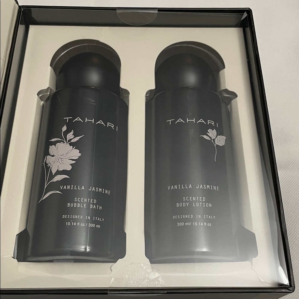 TAHARI: Vanilla Jasmine Body Care Set